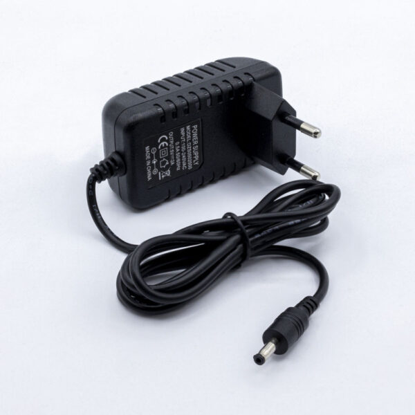 Chargeur aspirateur portatif